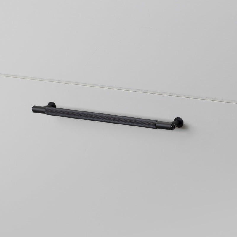Pull Bar - Linear