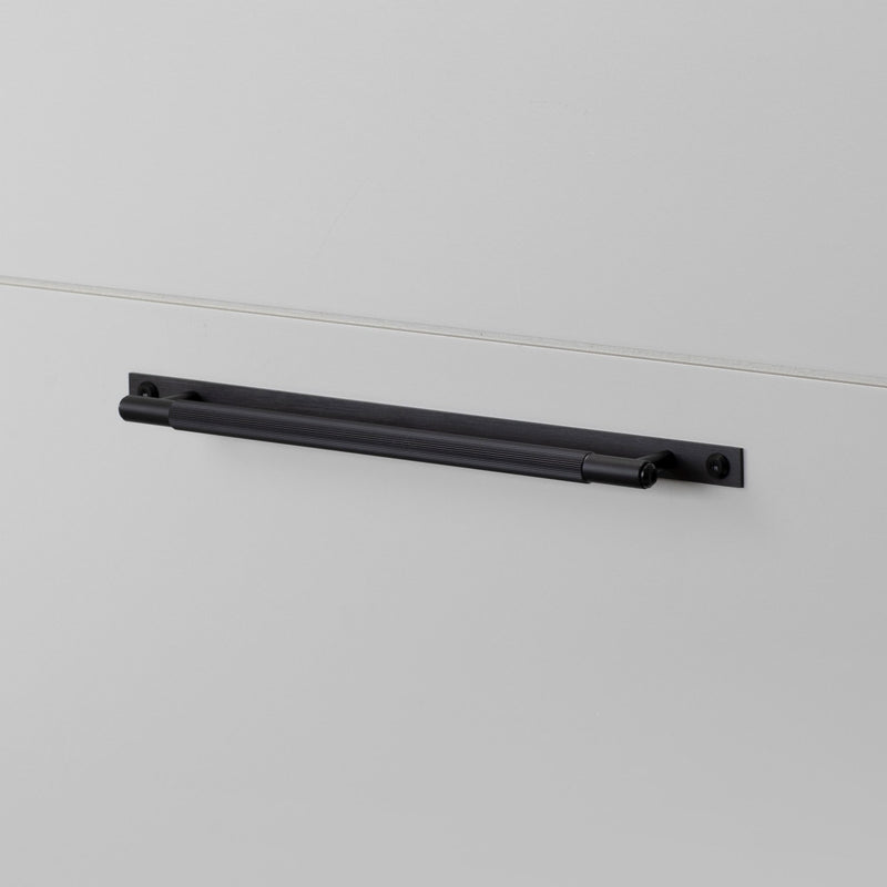 Pull Bar - Linear Plate