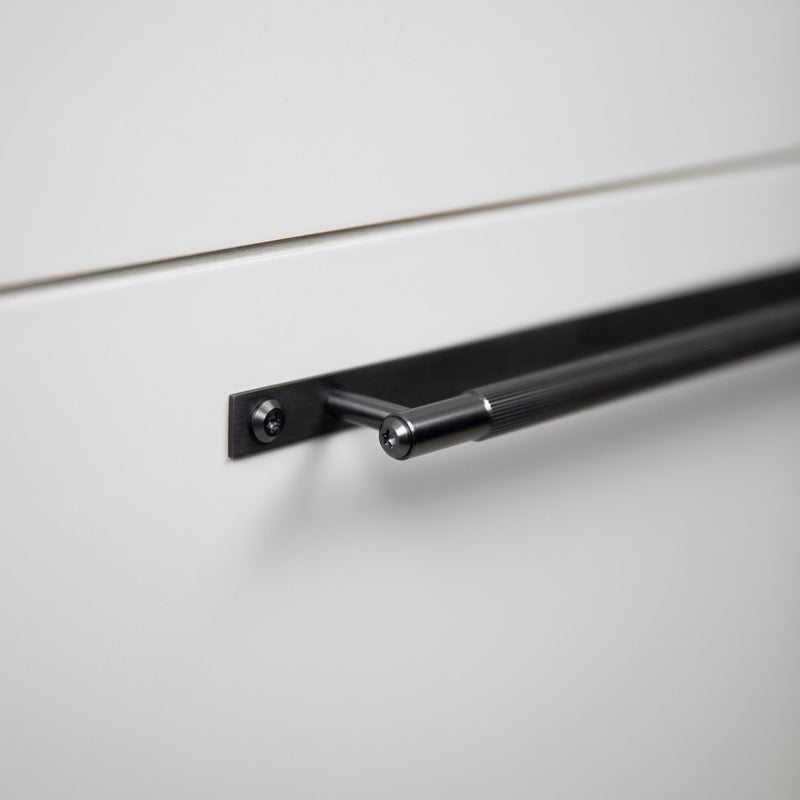 Pull Bar - Linear Plate