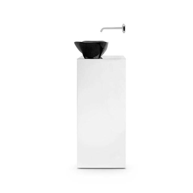 Lapiaz Marble Freestanding