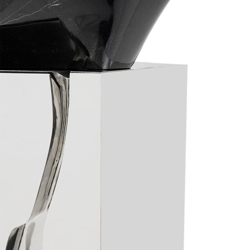 Lapiaz Marble Freestanding